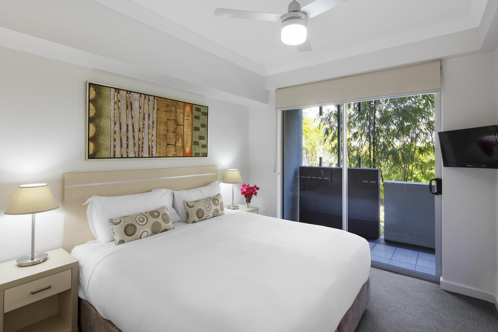 Oaks Brisbane Mews Suites Exterior photo
