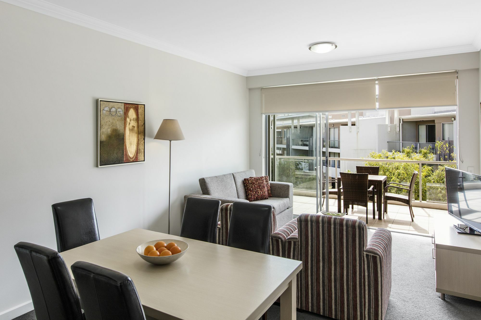 Oaks Brisbane Mews Suites Exterior photo