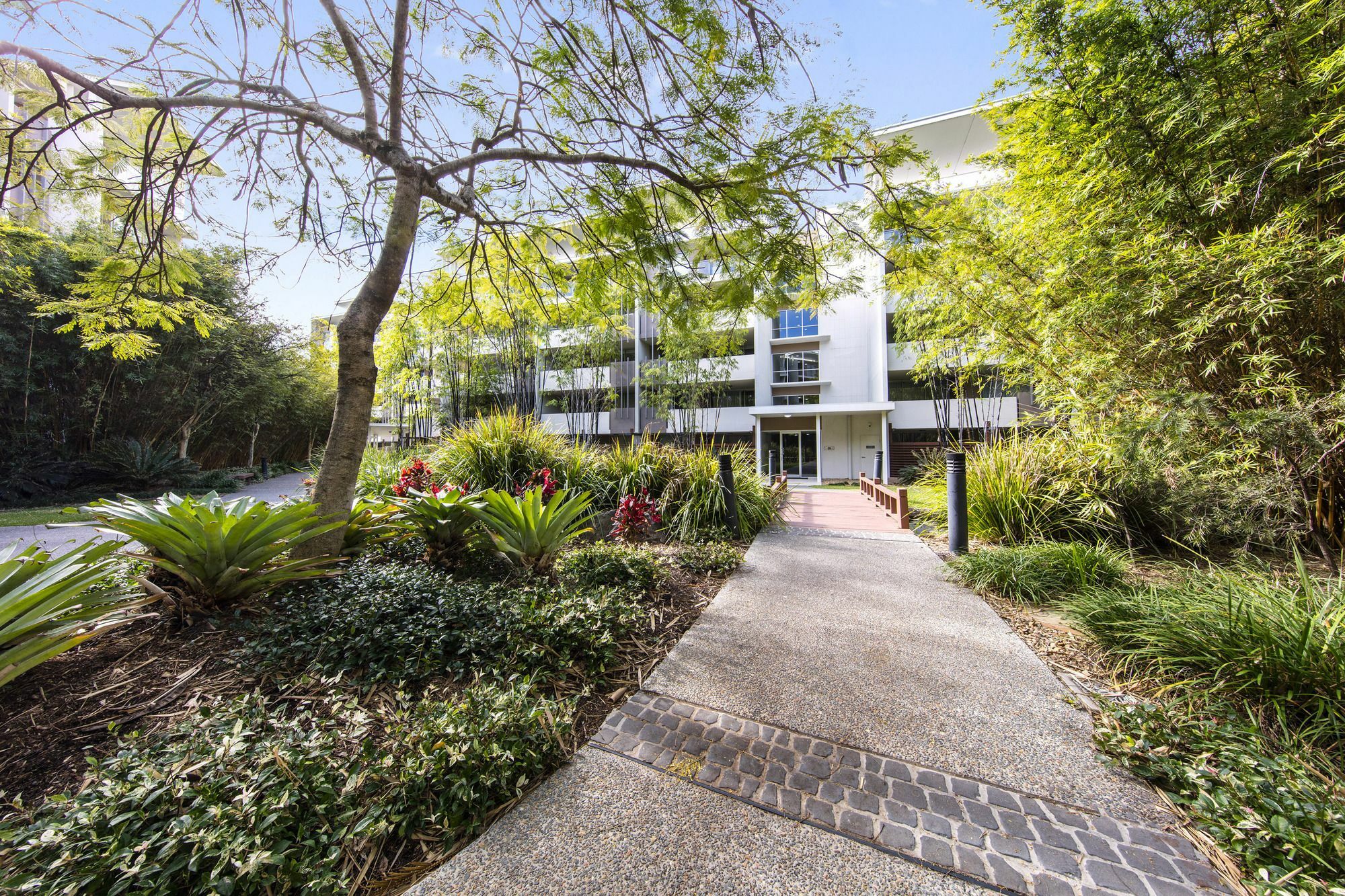 Oaks Brisbane Mews Suites Exterior photo